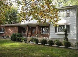 26 Milsom Dr, New City, NY 10956