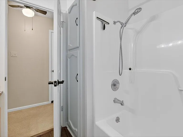 4026 Northwood Dr — Photo 30