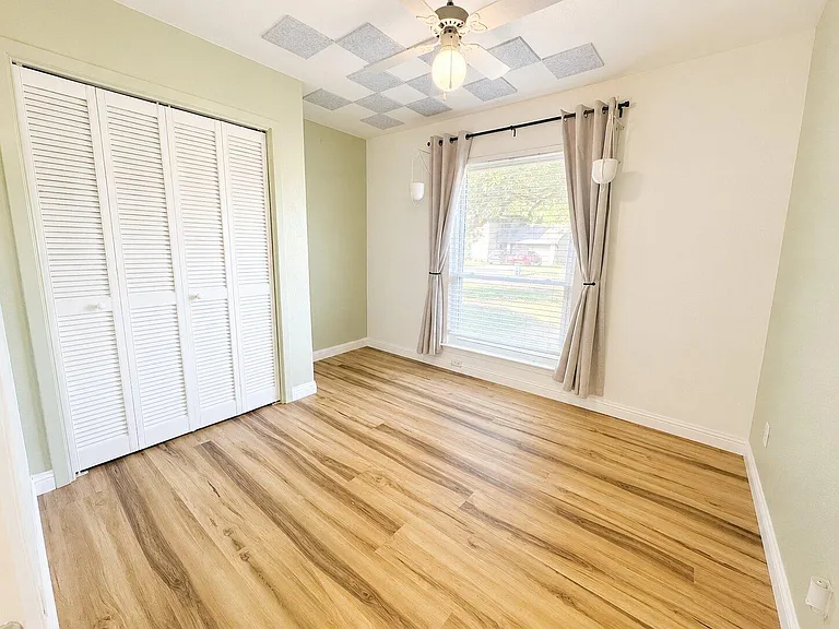 5802 Brook Valley Dr — Photo 14