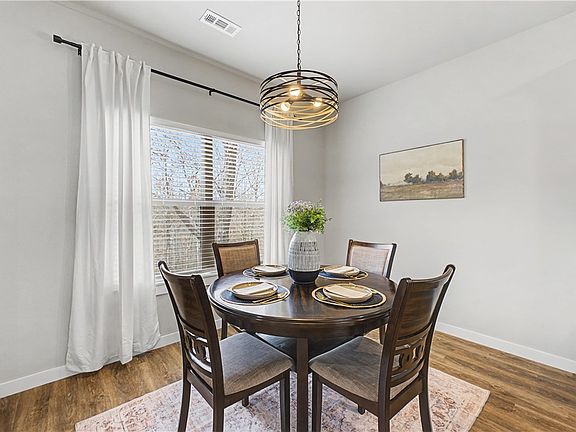 5th image of 1 Insh Cir