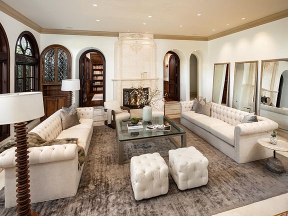 4th image of 925 Seabury Rd