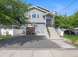 1200 Roger Rd, North Bellmore, NY 11710