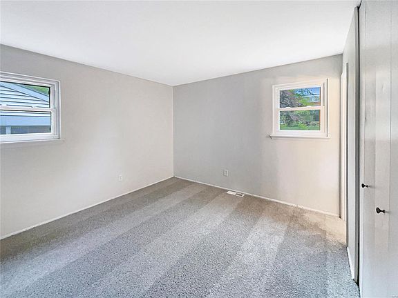 4th image of 1900 Caposele Ln
