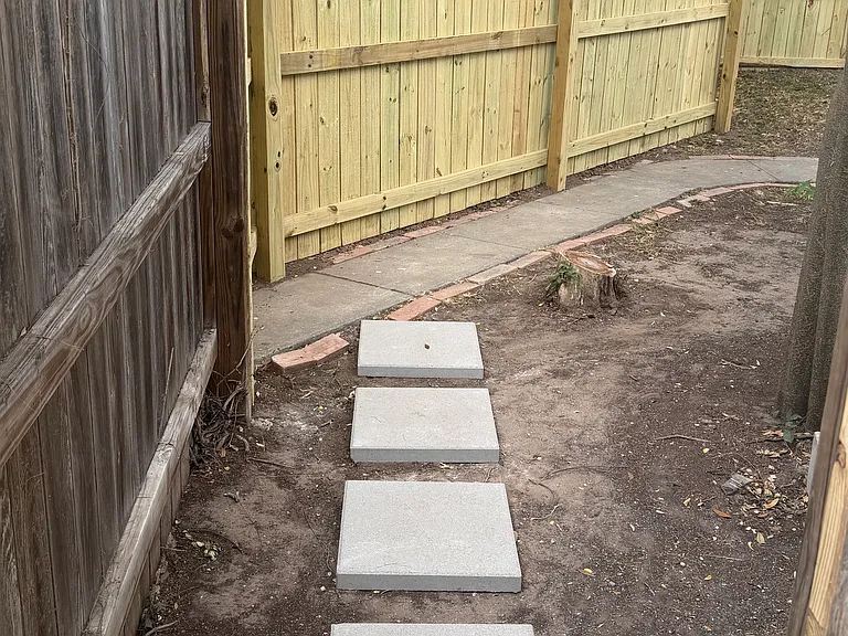 1105 W Maple Ave — Photo 8