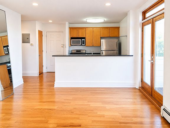 5th image of 150 S 1st St #3C