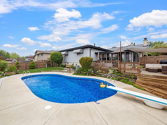 4th image of 13029 Thistle Ct