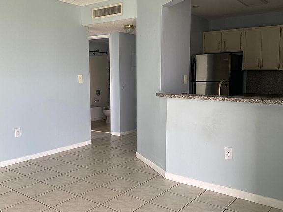3rd image of 7125 NW 186th St APT B303