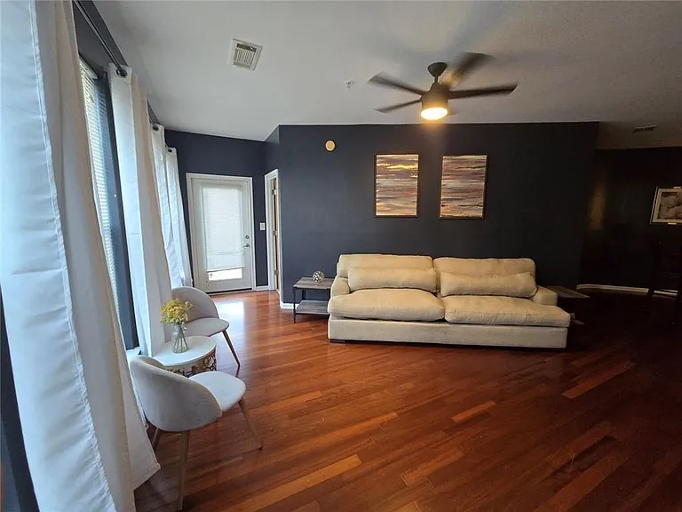 898 Oak St SW #3203 — Photo 10