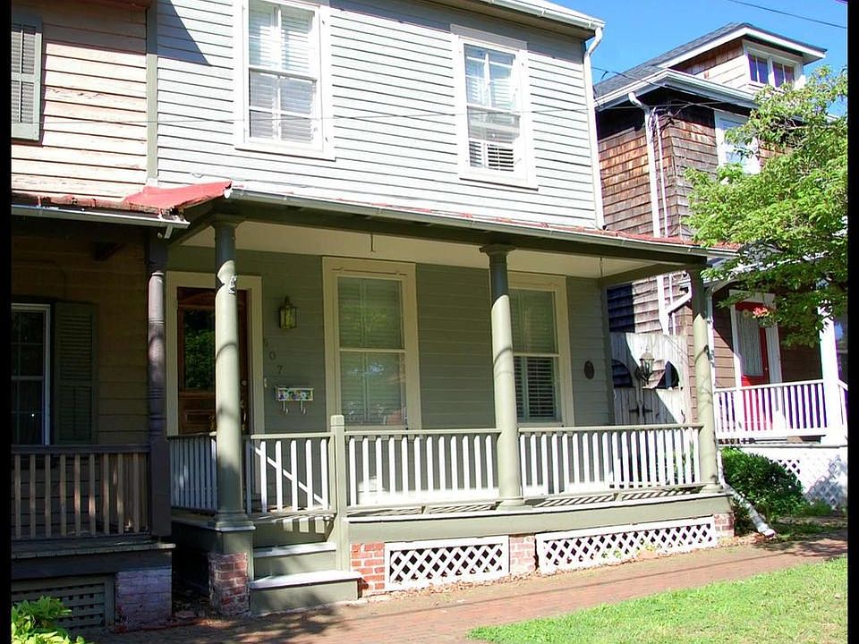Exterior (Front)