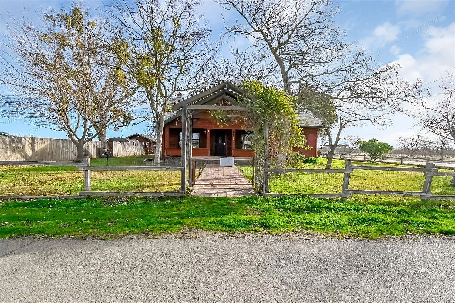 3488 Caminito Ave photo 1