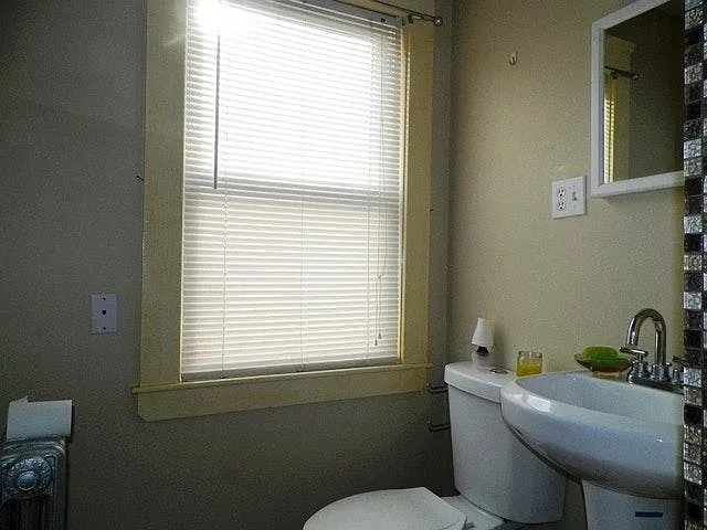 457 Charles St #3 — Photo 10
