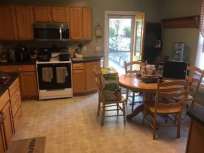 4th image of 132 Prospect St #1R