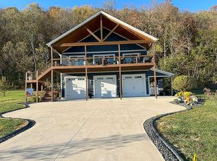 4709 Stoneview Dr, Charlestown, IN 47111