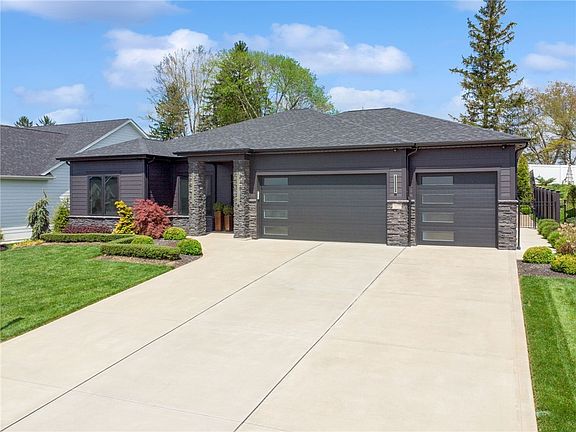 2nd image of 1007 Honey Locust Dr