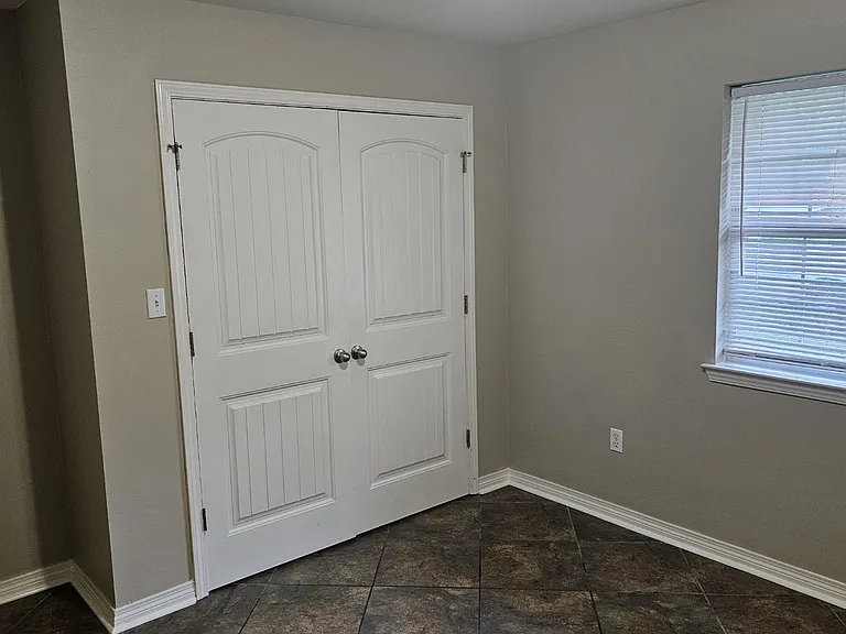 4550 Louisa Dr — Photo 14