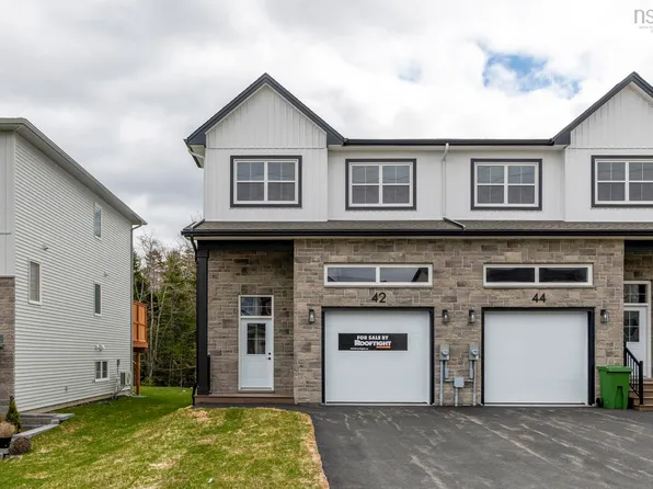 42 Simona Dr #Smd-5a, Dartmouth, NS B2X 0C9