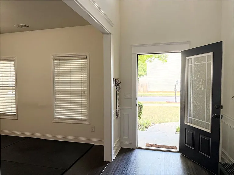 4306 Suwanee Brook Ct #A — Photo 17