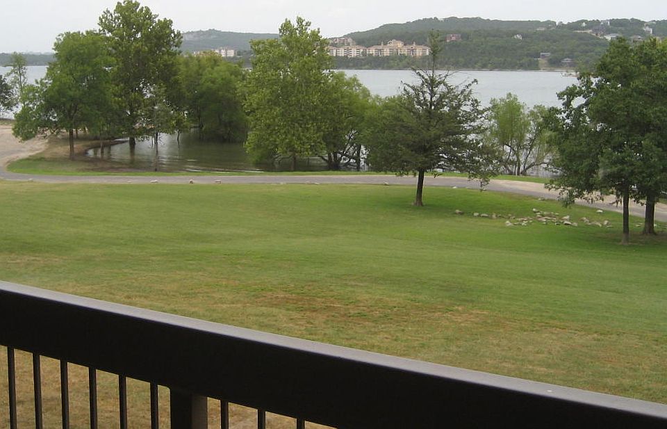 1st image of 250 Lakewood Dr #203