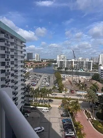 Sea Air Towers Condo — Photo 1