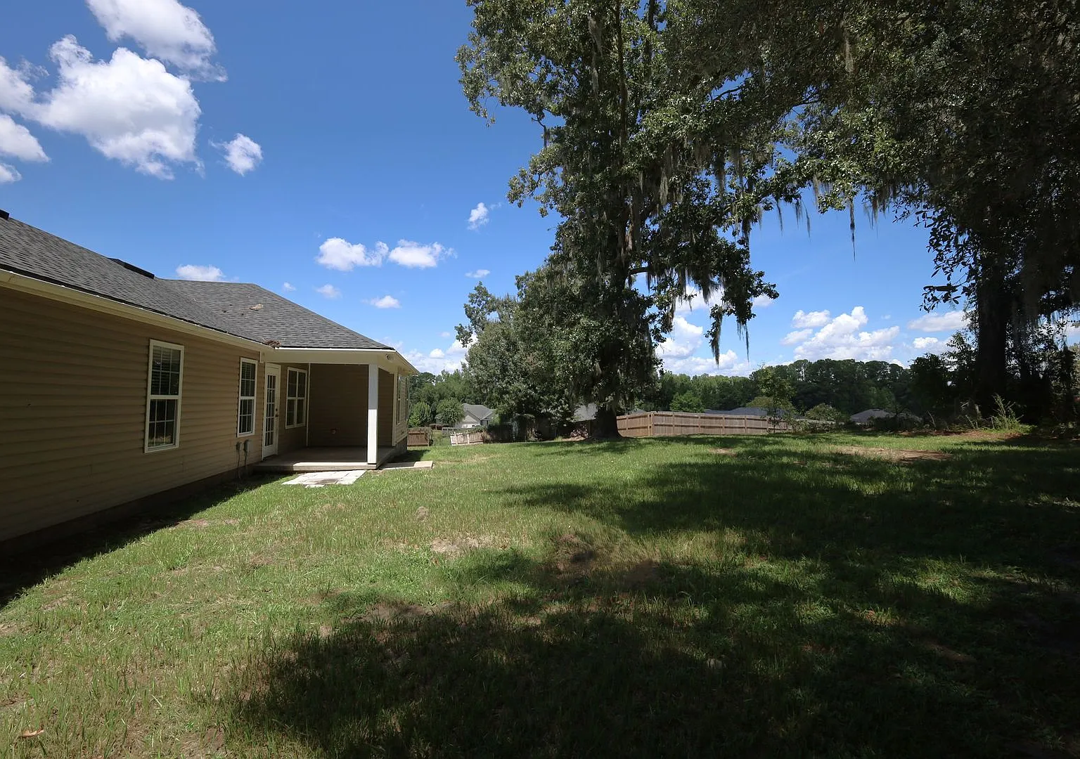 3990 Rock Hollow — Photo 3