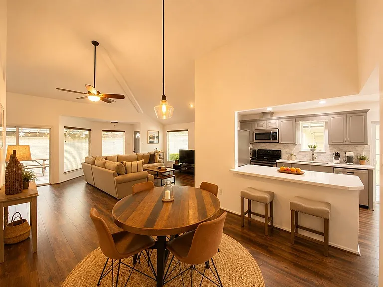 8310 Spring Wind Dr — Photo 1