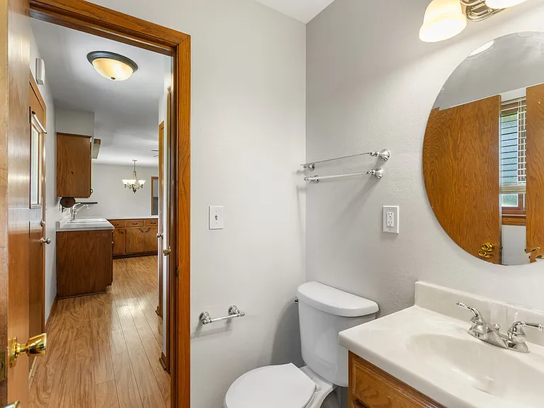 18525 Heathway Ln — Photo 21