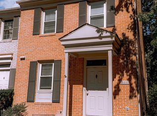 15301 Manor Village Ln, Rockville, MD 20853