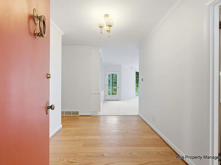 3802 NW Ash St — Photo 3