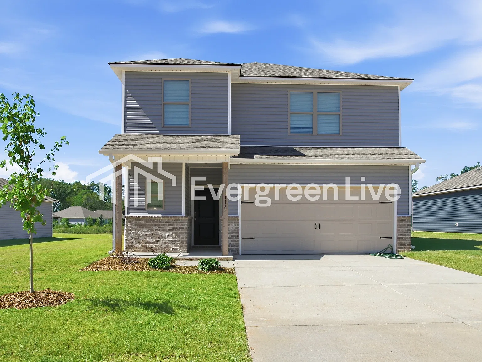 4 bed, 2.5 bath, 2065 sqft, $1,895 — Photo 1
