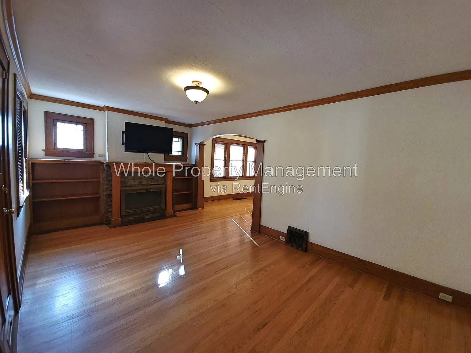 2 bed, 1.0 bath, 1920 sqft, $3,250 — Photo 3