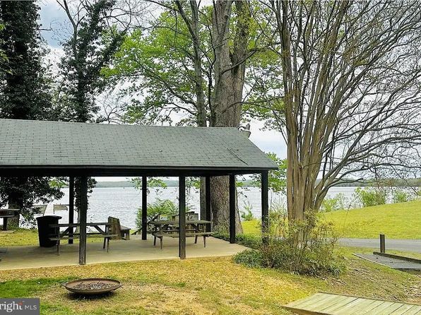 9431 Baybreeze Ct, Port Royal, VA 22535
