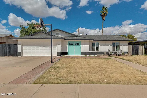 1424 E Broadmor Dr Photo 1