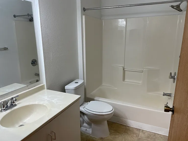 4621 N Park Ln #4621 — Photo 8