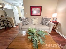 164 Lakeshore Dr