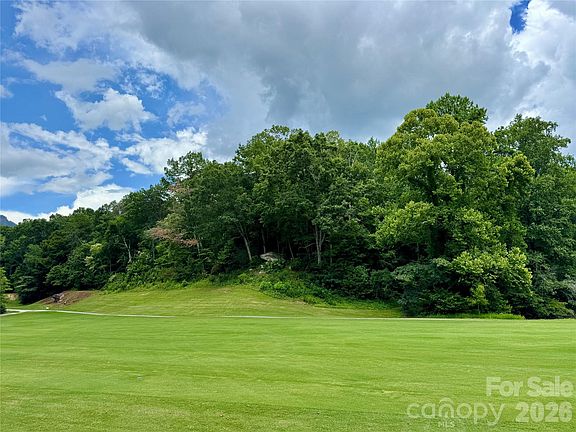 4th image of 307 Fairway Dr