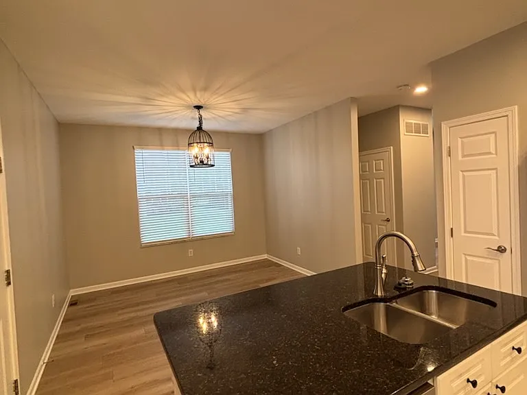 6174 Kendall Ridge Loop — Photo 4