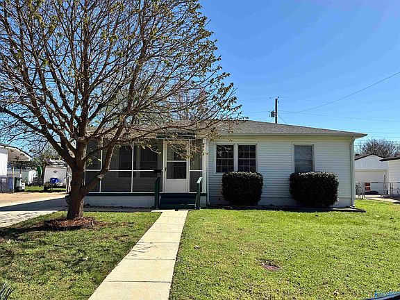 3rd image of 3109 Hillsboro Rd SW