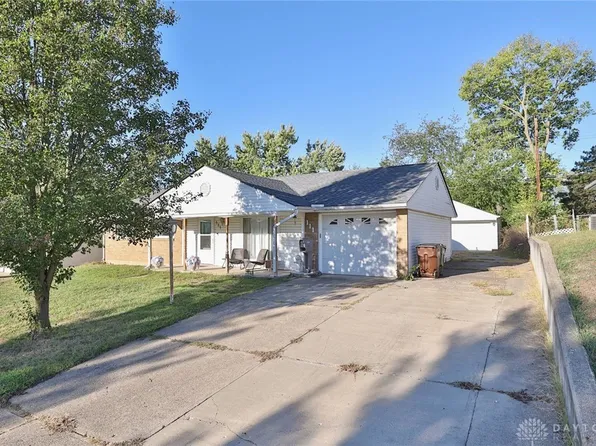 111 Moore Dr, Franklin, OH 45005