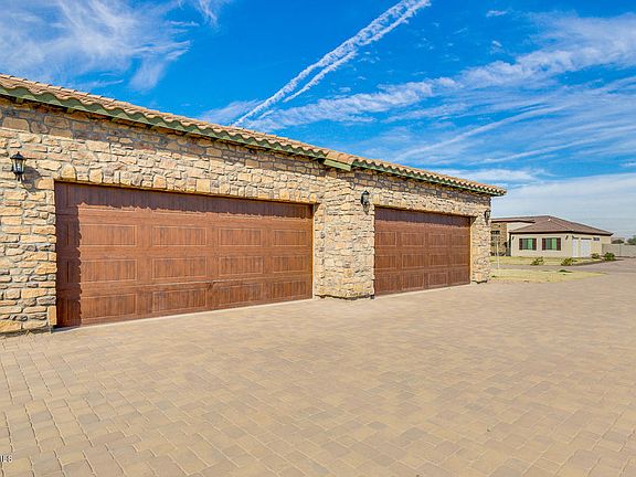 5th image of 3331 E Sunnydale Dr