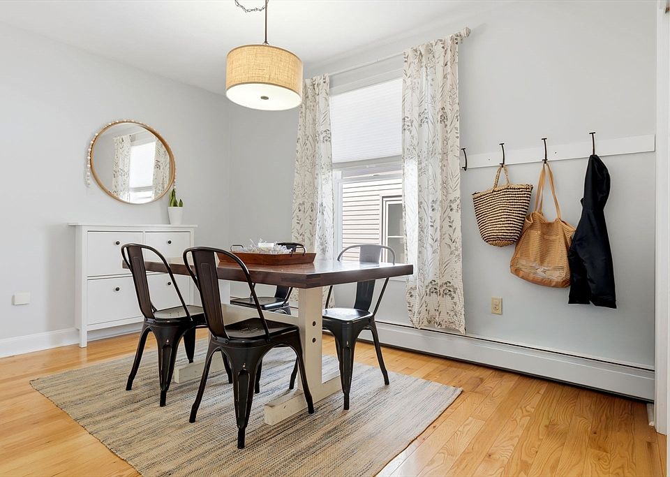 1st image of 22 Myrtle St