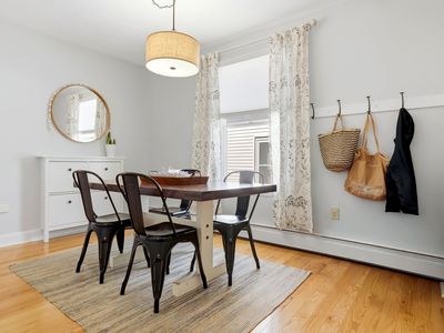 22 Myrtle St, Beverly, MA, 01915