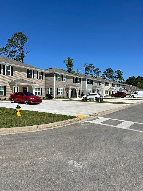 1st image of 2210 Cedarbrook Ct