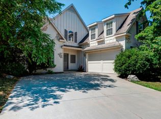 806 E Cork Ct, Nixa, MO 65714