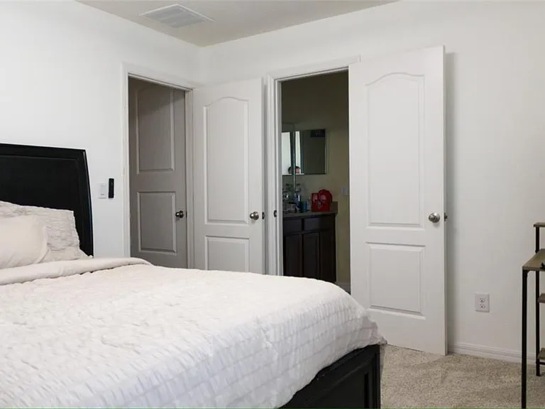 12927 Boggy Pointe Dr — Photo 34