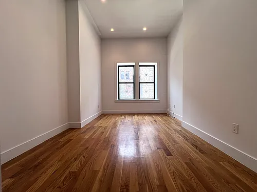 321 W 139th St #2A Photo 1