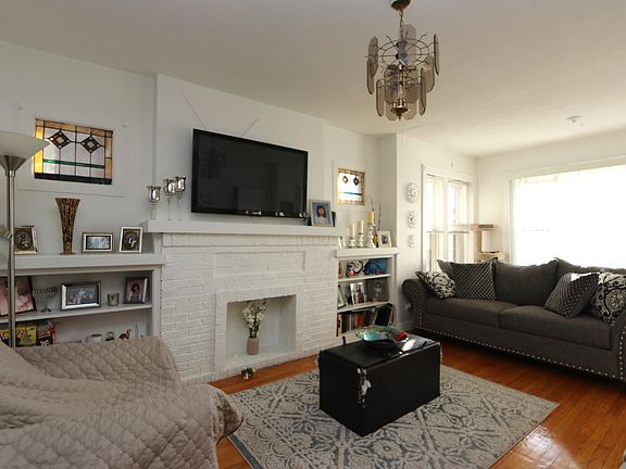 3rd image of 2203 N Campbell Ave