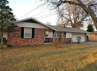 1704 W Emma Ave, Springdale, AR 72762