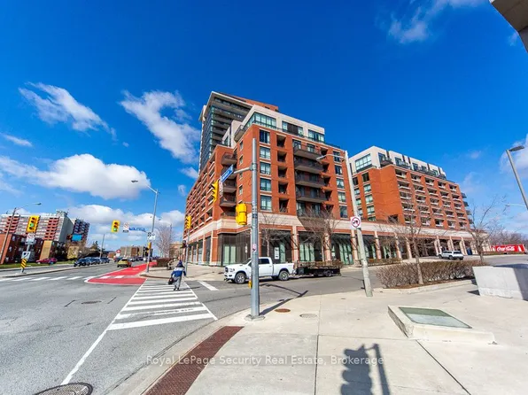 800 Lawrence Ave W #1121, Toronto, ON M6A 0B1