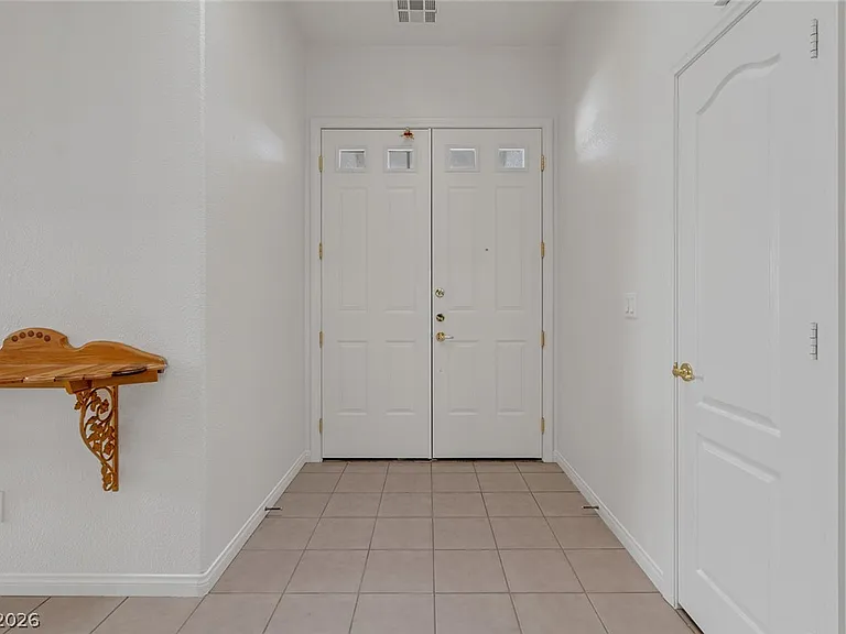 3131 Surf Spray St — Photo 5