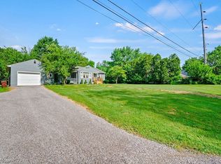 2015 W River Rd S, Elyria, OH 44035